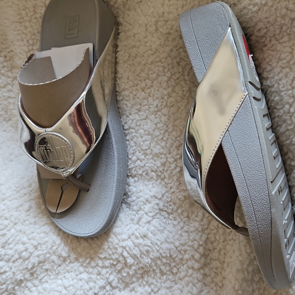 Flip Flops - Picture 3 of 6